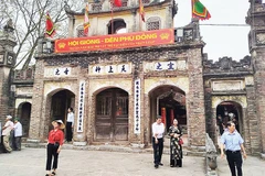 Nét cổ kính, nguyên sơ của cổng vào đền Thượng, thuộc quần thể Di tích quốc gia đặc biệt đền Phù Đổng.