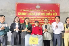 Những ngôi nhà Đại đoàn kết được trao cho những hộ gia đình khó khăn ở xã Nội Bài đúng dịp Tết Nguyên đán Bính Ngọ giúp các hộ đón Tết trong ấm áp, yêu thương.