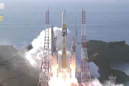 Tên lửa đẩy H-IIA của hãng công nghiệp nặng Mitsubishi phóng tàu thăm dò sao Hỏa của UAE từ Trung tâm vũ trụ Tanegashima tại Nhật Bản vào rạng sáng nay theo giờ Việt Nam. Ảnh: Mitsubishi.