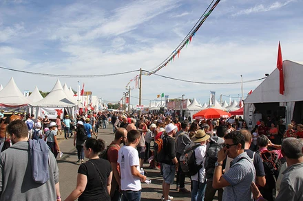 Hội báo l'Humanite là sự kiện quan trọng do Đảng Cộng sản Pháp tổ chức hằng năm, thu hút 500 đến 600 nghìn người ở Pháp và nhiều nước tham gia.