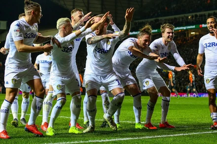 Niềm vui của các cầu thủ Leeds.