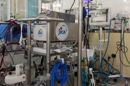 JICA hỗ trợ Bệnh viện Chợ Rẫy thiết bị phòng chống dịch