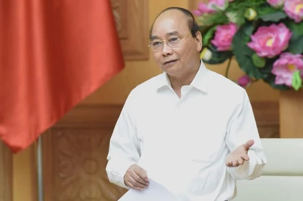 Thủ tướng Nguyễn Xuân Phúc phát biểu kết luận phiên họp.