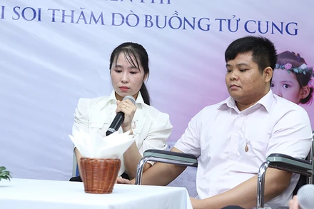 Chị Trần Thị Nga và anh Vũ Văn Khải (Gia Viễn, Ninh Bình) chia sẻ về câu chuyện của mình.