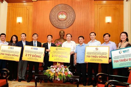 “Bầu Hiển” ủng hộ thêm 6 tỷ đồng cho "cuộc chiến" chống Covid-19 tại miền trung