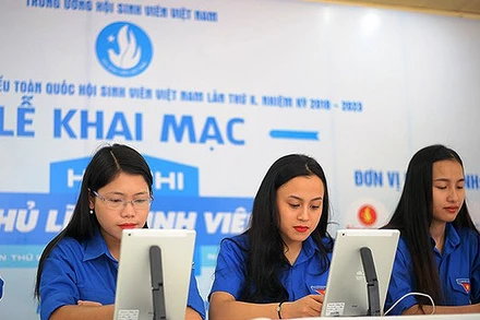 Các thí sinh tham gia Hội thi "Thủ lĩnh sinh viên toàn quốc".
