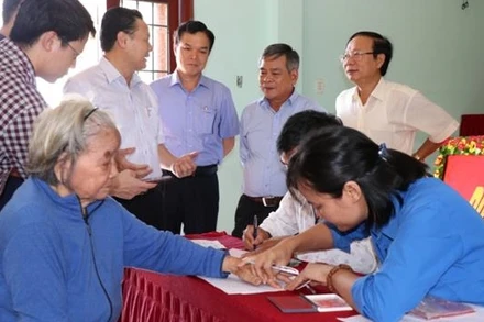 Các địa phương ở Quảng Ngãi công khai, minh bạch việc chi trả hỗ trợ người dân ảnh hưởng dịch Covid-19.