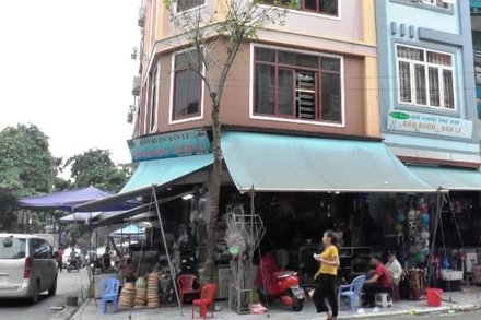 Cửa hàng tàng trữ, kinh doanh trái phép vũ khí thô sơ và công cụ hỗ trợ tại phường Cốc Lếu, TP Lào Cai.