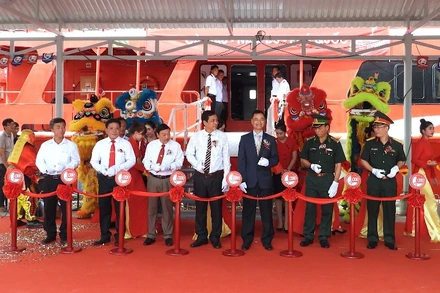 Nghi thức cắt băng khai trương tuyến cao tốc biển Cà Mau - Nam Du - Phú Quốc.