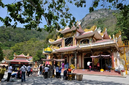 Khám phá danh thắng núi Bà Đen - Tây Ninh