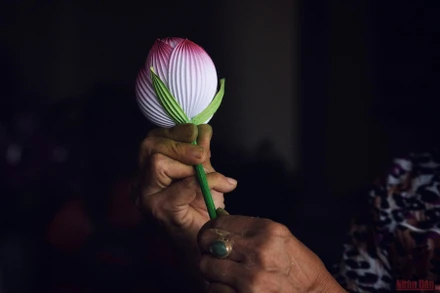 Làng nghề hoa giấy Thanh Tiên