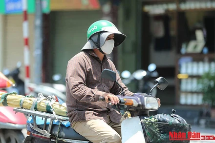 Bắc Bộ cùng với các tỉnh miền trung đã và đang bước vào một đợt nắng nóng diện rộng mới. (Ảnh: HÀ NAM)