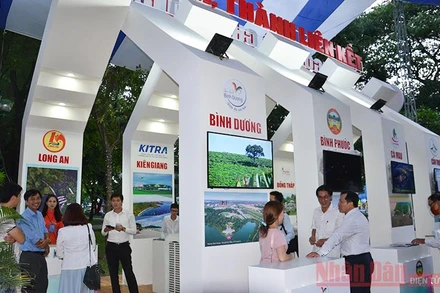 Một gian hàng tại Ngày hội Du lịch TP Hồ Chí Minh lần thứ 16 (Ảnh: MẠNH HẢO)