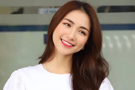 Phạt ca sĩ Hòa Minzy 7,5 triệu đồng vì chia sẻ thông tin sai sự thật