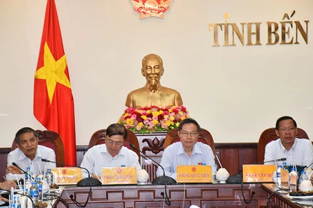 Đoàn công tác của QH làm việc với lãnh đạo tỉnh Bến Tre.