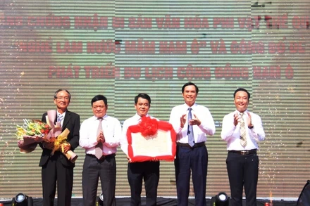 Nghề làm nước mắm Nam Ô trở thành Di sản văn hóa phi vật thể quốc gia.