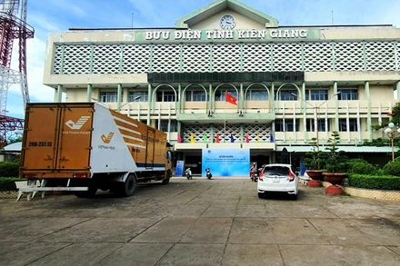 Cách hết chức vụ trong Đảng đối với Giám đốc Bưu điện tỉnh Kiên Giang