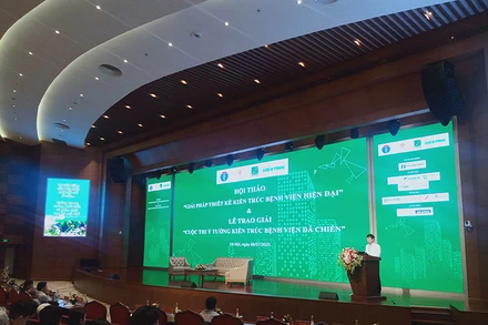 Các đại biểu tham dự hội thảo.