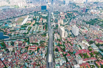 Toàn cảnh đoạn đường vành đai 2 trên cao “giải cứu điểm đen giao thông” Hà Nội