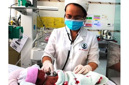 Cháu bé được phẫu thuật và đang điều trị tại Bệnh viện Nhi Đồng TP Cần Thơ.