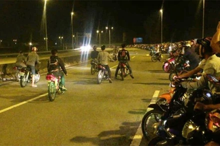 Hành vi đua xe trái phép gây nhiều hậu quả nghiêm trọng trong thời gian qua, gây nhiều bức xúc trong dư luận. (Ảnh: Cục CSGT)