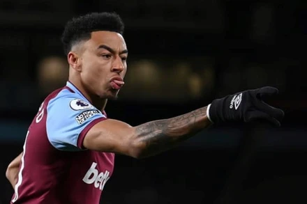 Lingard góp nhiều công cùng West Ham lọt vào tốp 4.