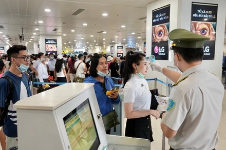 Sân bay Nội Bài siết chặt các biện pháp phòng dịch dịp lễ. (Ảnh: Cảng Hàng không quốc tế Nội Bài cung cấp)