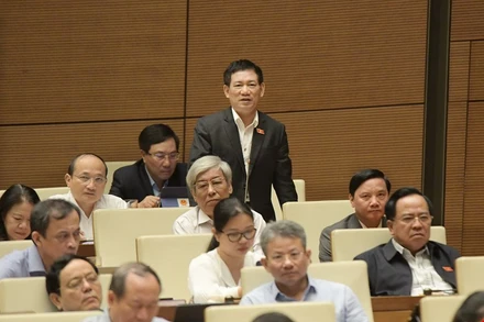 Tổng Kiểm toán Nhà nước Hồ Đức Phớc, ngày 1-4, tại Kỳ họp thứ 11, Quốc hội khóa XIV.