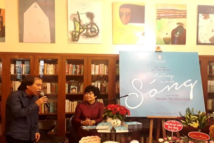 Nhà thơ Nguyễn Quang Thiều, Chủ tịch Hội Nhà văn Việt Nam phát biểu tại buổi ra mắt.