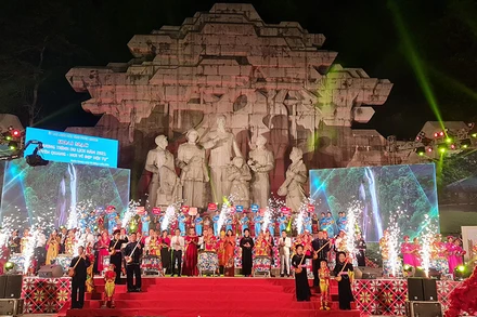 Chương trình nghệ thuật tại lễ khai mạc.