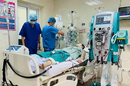 Bệnh nhân được áp dụng kỹ thuật hạ thân nhiệt chỉ huy.