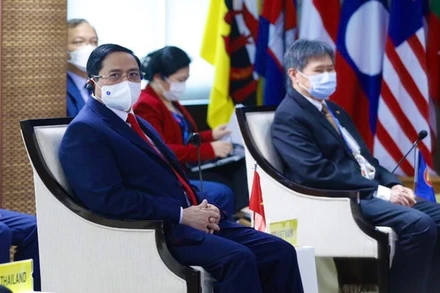 Thủ tướng Chính phủ Phạm Minh Chính cùng các lãnh đạo ASEAN dự Hội nghị Các nhà lãnh đạo ASEAN, chiều 24-4. (Ảnh: VGP)
