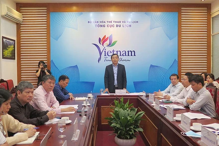 Tổng cục trưởng Nguyễn Trùng Khánh phát biểu tại hội nghị trực tuyến với cơ quan quản lý du lịch của 13 địa phương (Ảnh: TCDL)