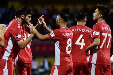 Viettel giành chiến thắng 2-1 trước Than Quảng Ninh. 