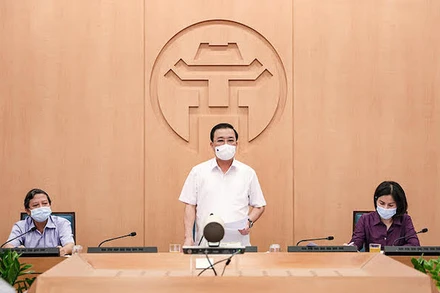 Phó Chủ tịch UBND TP Hà Nội Chử Xuân Dũng phát biểu chỉ đạo tại phiên họp trực tuyến về công tác phòng, chống dịch Covid-19 của TP Hà Nội.