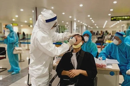 Ngành Y tế Hà Nội sẽ triển khai xét nghiệm SARS-CoV-19 cho toàn bộ nhân viên y tế làm việc tại các cơ sở y tế công lập trực thuộc.