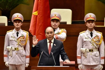 Chủ tịch nước Nguyễn Xuân Phúc tuyên thệ nhậm chức, sáng 5-4 (Ảnh: TRẦN HẢI)