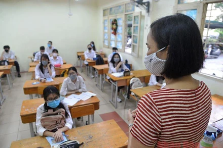 Nữ giới đang chiếm tỷ lệ lớn trong đội ngũ giáo viên. Ảnh: THỦY NGUYÊN