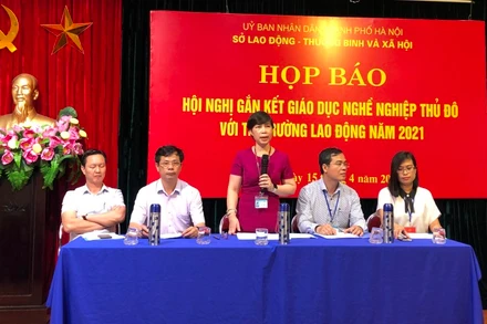 Quang cảnh buổi họp báo.