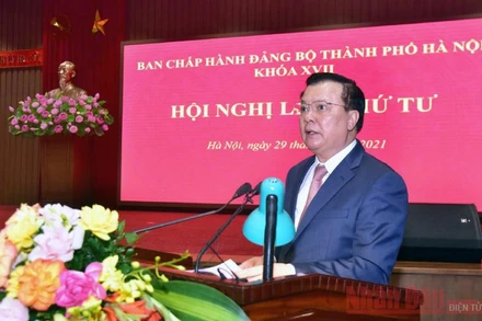 Đồng chí Đinh Tiến Dũng, Ủy viên Bộ Chính trị, Bí thư Thành ủy phát biểu khai mạc hội nghị. (Ảnh: Duy Linh)