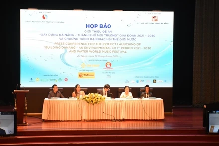 Sáng 19-4, Đà Nẵng họp báo về Đề án “Xây dựng Đà Nẵng - Thành phố môi trường”. 