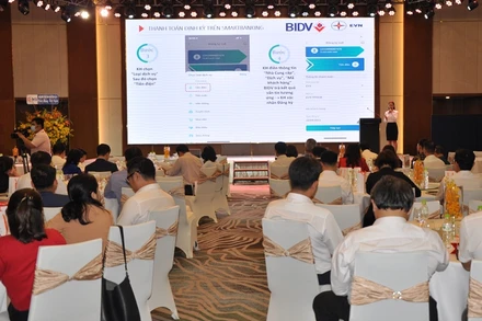 Hợp tác để tạo thuận lợi cho khách hàng trong thu tiền điện