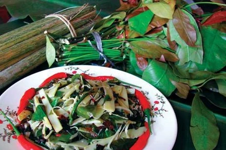 Ngon... toát mồ hôi