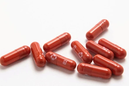 Thuốc điều trị Covid-19 thử nghiệm Molnupiravir của Merck & Co. (Ảnh: Reuters)