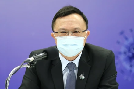 Cục trưởng Cục Khoa học Y tế Thái Lan Supakit Sirilak. 