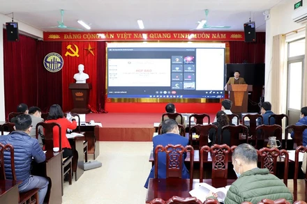 Tổ chức họp báo trực tuyến công bố số liệu thống kê kinh tế-xã hội tỉnh Nghệ An năm 2021. (Ảnh: Phạm Bằng)