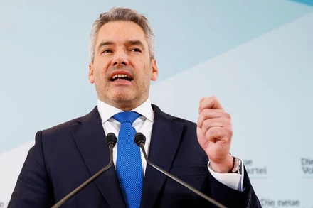 Ông Karl Nehammer là thủ tướng thứ ba của Áo chỉ trong vòng 2 tháng qua. (Ảnh: Reuters)