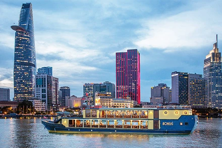 Du thuyền trên sông Sài Gòn. (Ảnh: ST)