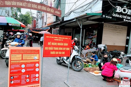 Các chợ dân sinh tại các địa phương ở cấp độ 3, cấp độ 4 phải hạn chế 50% số người.