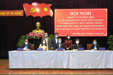 Ký kết Chương trình phối hợp thực hiện Kế hoạch của Ban Thường vụ Thành ủy Đà Nẵng về tăng cường công tác quản lý báo chí trên địa bàn.